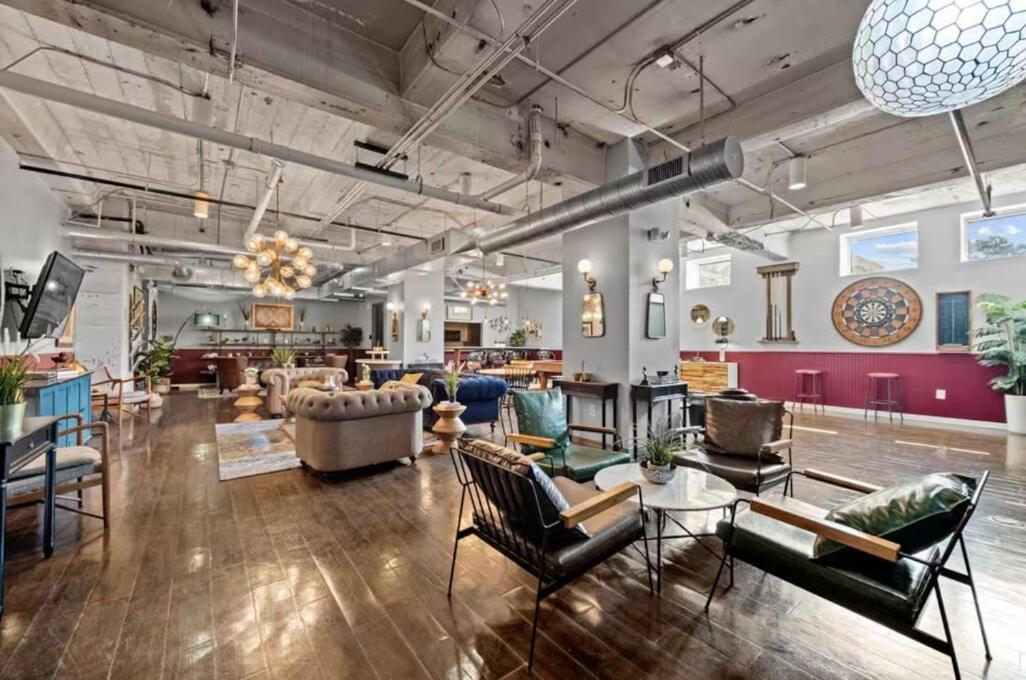 Downtown Penthouse Close To Convention Center *